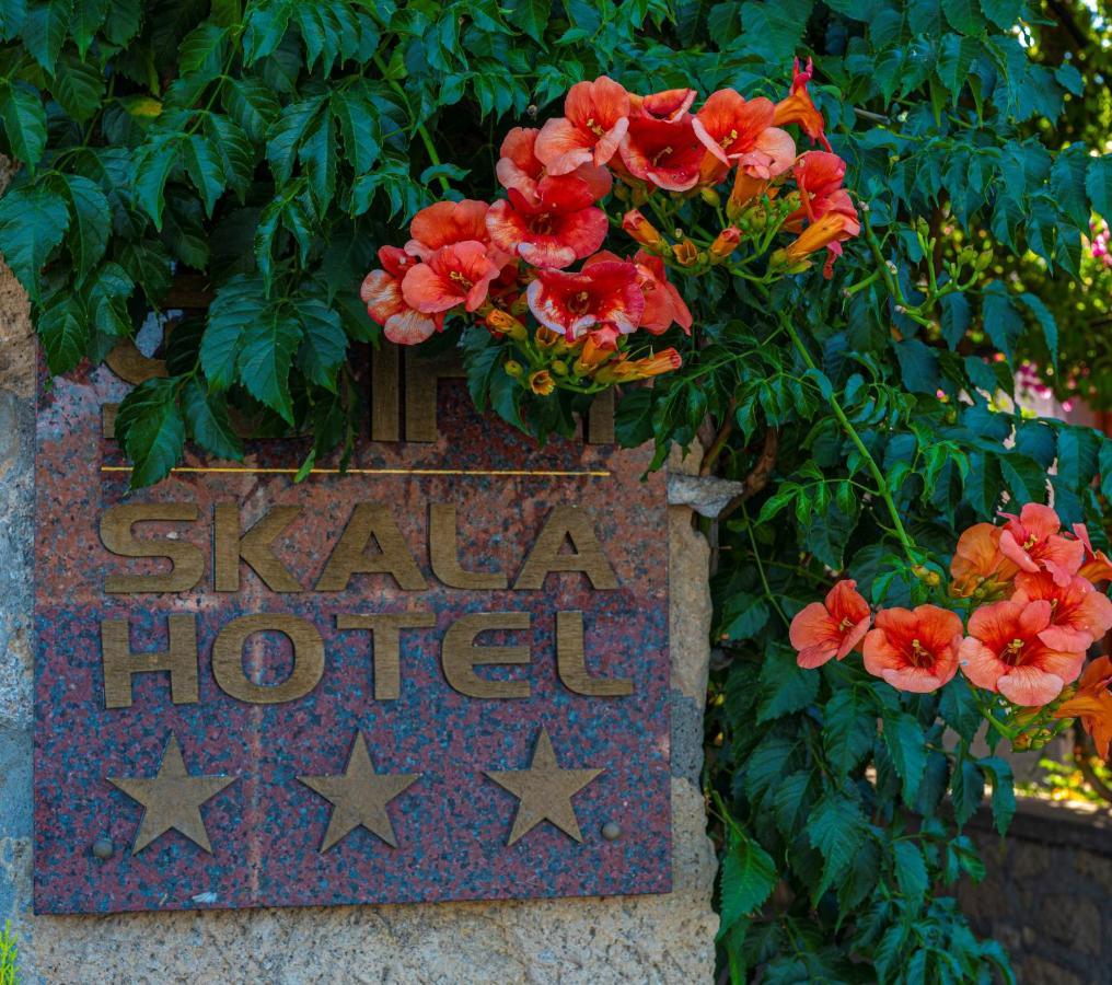 Skala Hotel Exterior foto